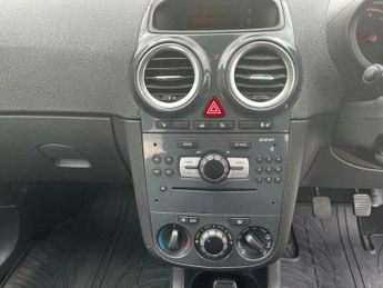 Vauxhall Corsa 1.2i ecoFLEX 16V SE Euro 5 (s/s) 5dr