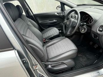 Vauxhall Corsa 1.2i ecoFLEX 16V SE Euro 5 (s/s) 5dr