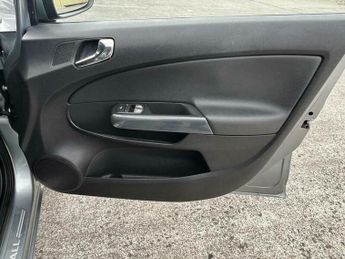 Vauxhall Corsa 1.2i ecoFLEX 16V SE Euro 5 (s/s) 5dr