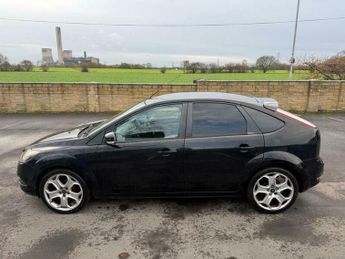 Ford Focus 1.8 Titanium 5dr
