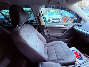 Volkswagen Golf MATCH TDI DSG