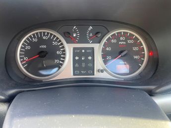 Renault Clio DYNAMIQUE 16V