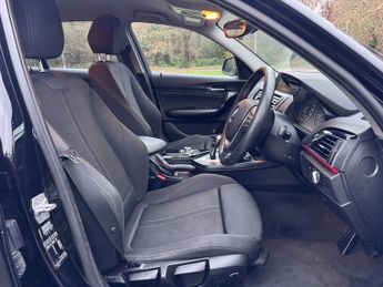 BMW 1 SERIES 118d SPORT