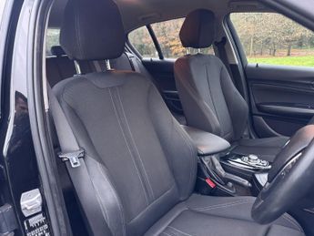 BMW 1 SERIES 118d SPORT