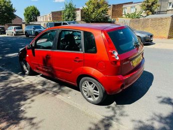 Ford Fiesta 1.4 Ghia Hatchback 5dr Petrol Manual (147 g/km, 79 bhp)