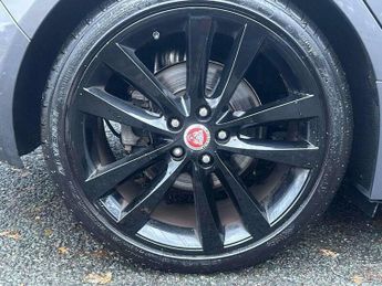 Jaguar XE 2.0d R-Sport Auto Euro 6 (s/s) 4dr