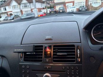 Mercedes-Benz C Class 1.6 C180K BlueEfficiency SE Auto Euro 4 4dr