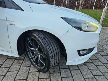 Ford Focus 1.5 TDCi ST-Line Powershift Euro 6 (s/s) 5dr