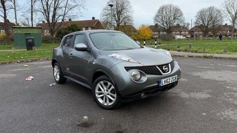 Nissan Juke 1.6 Tekna SUV 5dr Petrol CVT Euro 5 (117 ps)