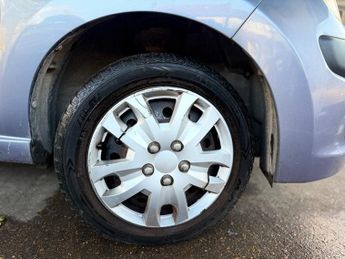 Nissan Pixo 1.0 n-tec Hatchback 5dr Petrol Manual Euro 5 (68 ps)