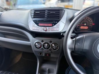 Nissan Pixo 1.0 n-tec Hatchback 5dr Petrol Manual Euro 5 (68 ps)