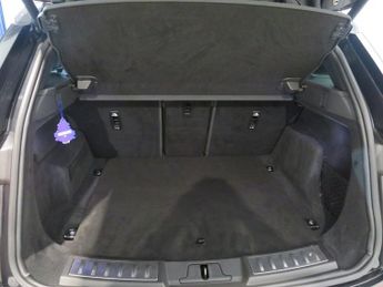 Land Rover Range Rover Evoque R-DYNAMIC SE