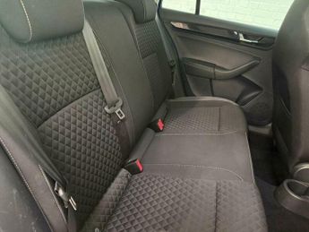 Skoda Rapid 1.0 TSI SE Sport Euro 6 (s/s) 5dr