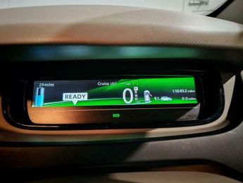 Renault Zoe 22kWh Dynamique Intens Hatchback 5dr Electric Auto (i) (88 bhp)