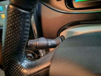 Renault Zoe 22kWh Dynamique Intens Hatchback 5dr Electric Auto (i) (88 bhp)