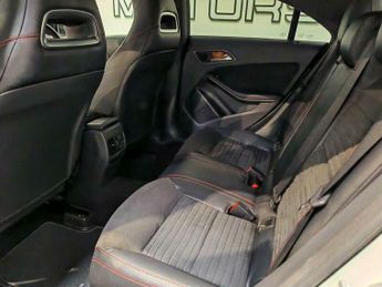 Mercedes-Benz CLA 2.1 CLA220 CDI AMG Sport Coupe 7G-DCT Euro 6 (s/s) 4dr