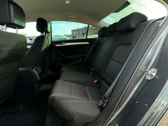 Volkswagen Passat 1.6 TDI BlueMotion Tech SE Business DSG Euro 6 (s/s) 4dr
