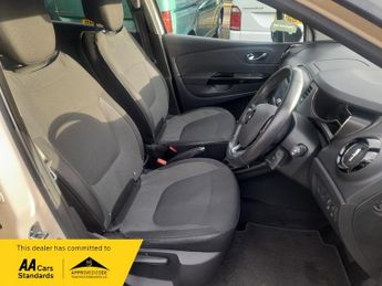 Renault Captur DYNAMIQUE S NAV DCI auto, 2 owners full history black over cream