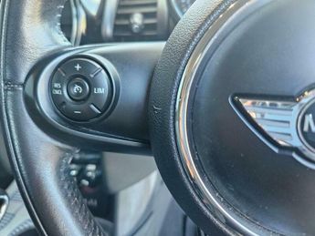 MINI Hatch 1.5 Cooper Auto Euro 6 (s/s) 3dr