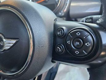 MINI Hatch 1.5 Cooper Auto Euro 6 (s/s) 3dr