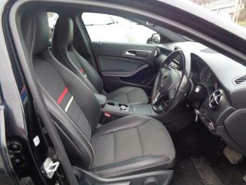 Mercedes-Benz A Class 1.8 A180 CDI BlueEfficiency SE 7G-DCT Euro 5 (s/s) 5dr