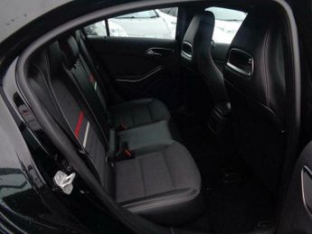 Mercedes-Benz A Class 1.8 A180 CDI BlueEfficiency SE 7G-DCT Euro 5 (s/s) 5dr