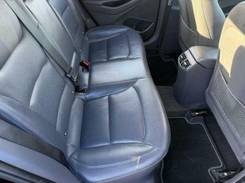 Hyundai Ioniq 1.6 h-GDi 8.9kWh Premium SE DCT Euro 6 (s/s) 5dr