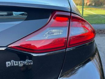 Hyundai Ioniq 1.6 h-GDi 8.9kWh Premium SE DCT Euro 6 (s/s) 5dr