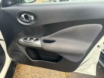 Nissan Juke 1.6 Acenta XTRON Euro 6 5dr