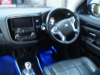Mitsubishi Outlander 2.0h 12kWh 5h CVT 4WD Euro 6 (s/s) 5dr