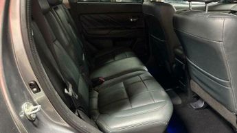 Mitsubishi Outlander 2.0h 12kWh 5h CVT 4WD Euro 6 (s/s) 5dr