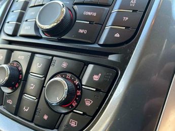 Vauxhall Astra 2.0 CDTi Elite Auto Euro 5 5dr