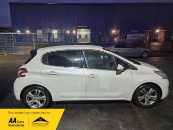 Peugeot 208 ALLURE