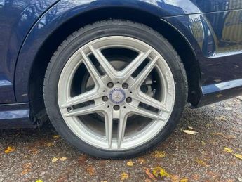 Mercedes-Benz C Class 2.1 C220 CDI BlueEfficiency Sport G-Tronic+ Euro 5 (s/s) 4dr