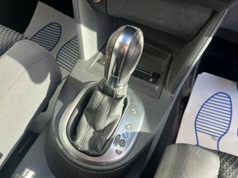 Volkswagen Touran 1.4 TSI Comfortline 7 Seater