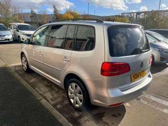 Volkswagen Touran 1.4 TSI Comfortline 7 Seater
