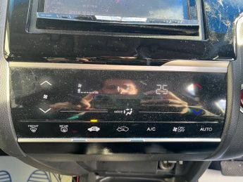 Honda Fit 1.3 L Auto 5dr