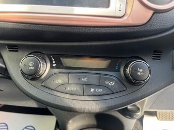 Toyota VITZ AUTO 1.3 Auto F Ciel Edition 5DR