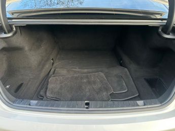 BMW 750 4.4 750i V8 Exclusive Saloon 4dr Petrol Auto Euro 6 (s/s) (450 p