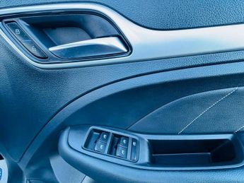 MG ZS 44.5kWh Exclusive Auto 5dr