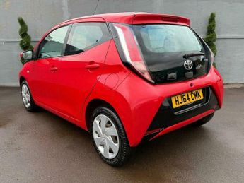 Toyota AYGO 1.0 VVT-i x-play x-shift Euro 5 5dr Euro 5