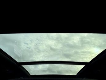 Volkswagen Touareg V6 R-LINE TDI BLUEMOTION TECHNOLOGY