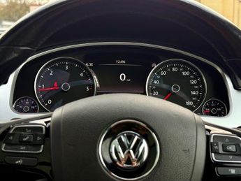 Volkswagen Touareg V6 R-LINE TDI BLUEMOTION TECHNOLOGY