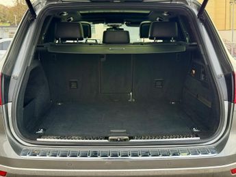 Volkswagen Touareg V6 R-LINE TDI BLUEMOTION TECHNOLOGY