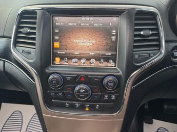 Jeep Grand Cherokee 3.0 V6 CRD Summit SUV 5dr Diesel Auto 4WD Euro 6 (247 bhp)