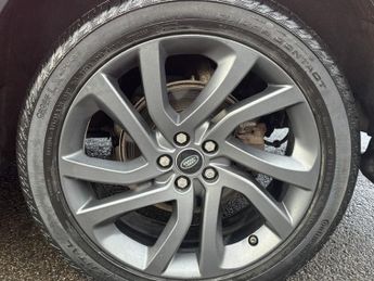 Land Rover Discovery Sport 2.0 Si4 HSE Luxury SUV 5dr Petrol Auto 4WD Euro 6 (s/s) (240 ps)