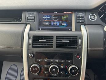 Land Rover Discovery Sport 2.0 Si4 HSE Luxury SUV 5dr Petrol Auto 4WD Euro 6 (s/s) (240 ps)