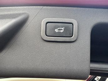 Land Rover Discovery Sport 2.0 Si4 HSE Luxury SUV 5dr Petrol Auto 4WD Euro 6 (s/s) (240 ps)