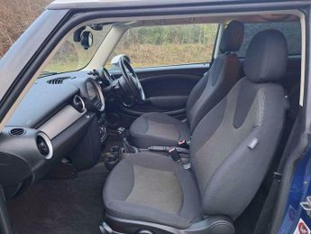 MINI Hatch 1.6 Cooper Hatchback 3dr Petrol (122 ps)