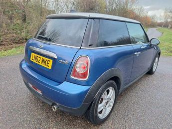 MINI Hatch 1.6 Cooper Hatchback 3dr Petrol (122 ps)